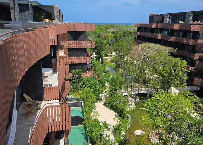 1br - Sea View Rooftop Pools Steps To & Jaguar Park